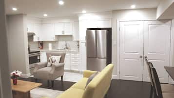 House, 2 Bedrooms | Living room