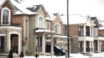 House, 2 Bedrooms | Exterior