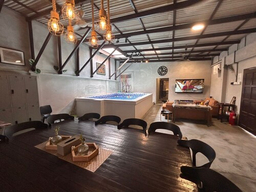 Pirate's Cove Hostel