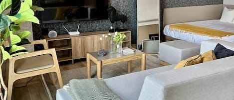 Comfort Apartment, City View