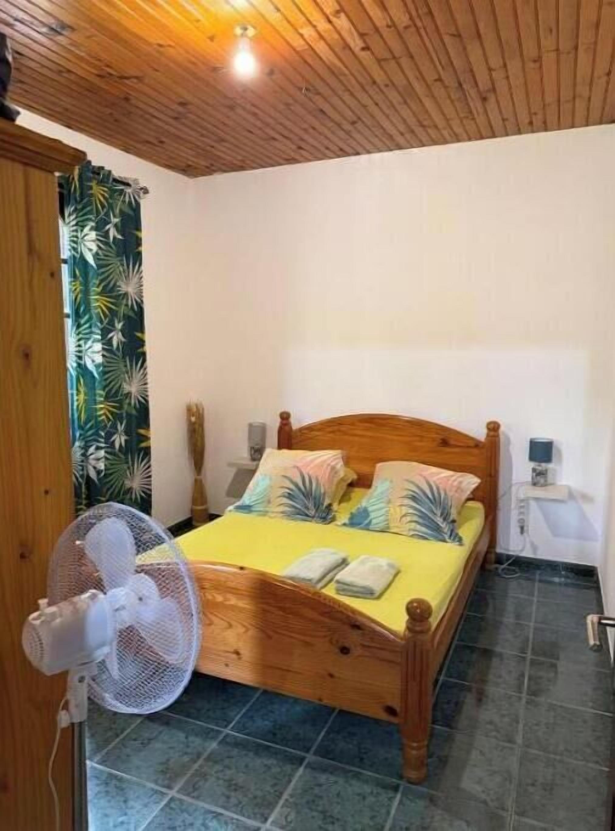 2 bedrooms