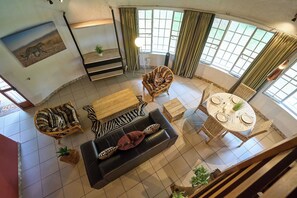 Living area - Sable Ranch Selfsorg (Brits)