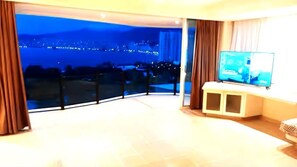 Interior - Joyas de Brisamar house. AC. Security 24/7, Best area for Beaches and restaurant (Acapulco)