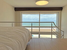 5 habitaciones y tabla de planchar con plancha 