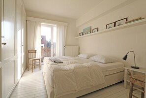 5 habitaciones y tabla de planchar con plancha 