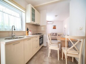 Classic Apartment, 1 Bedroom | Private kitchen - Studio in Vodice Near Male Vrulje Beach (Vodice)