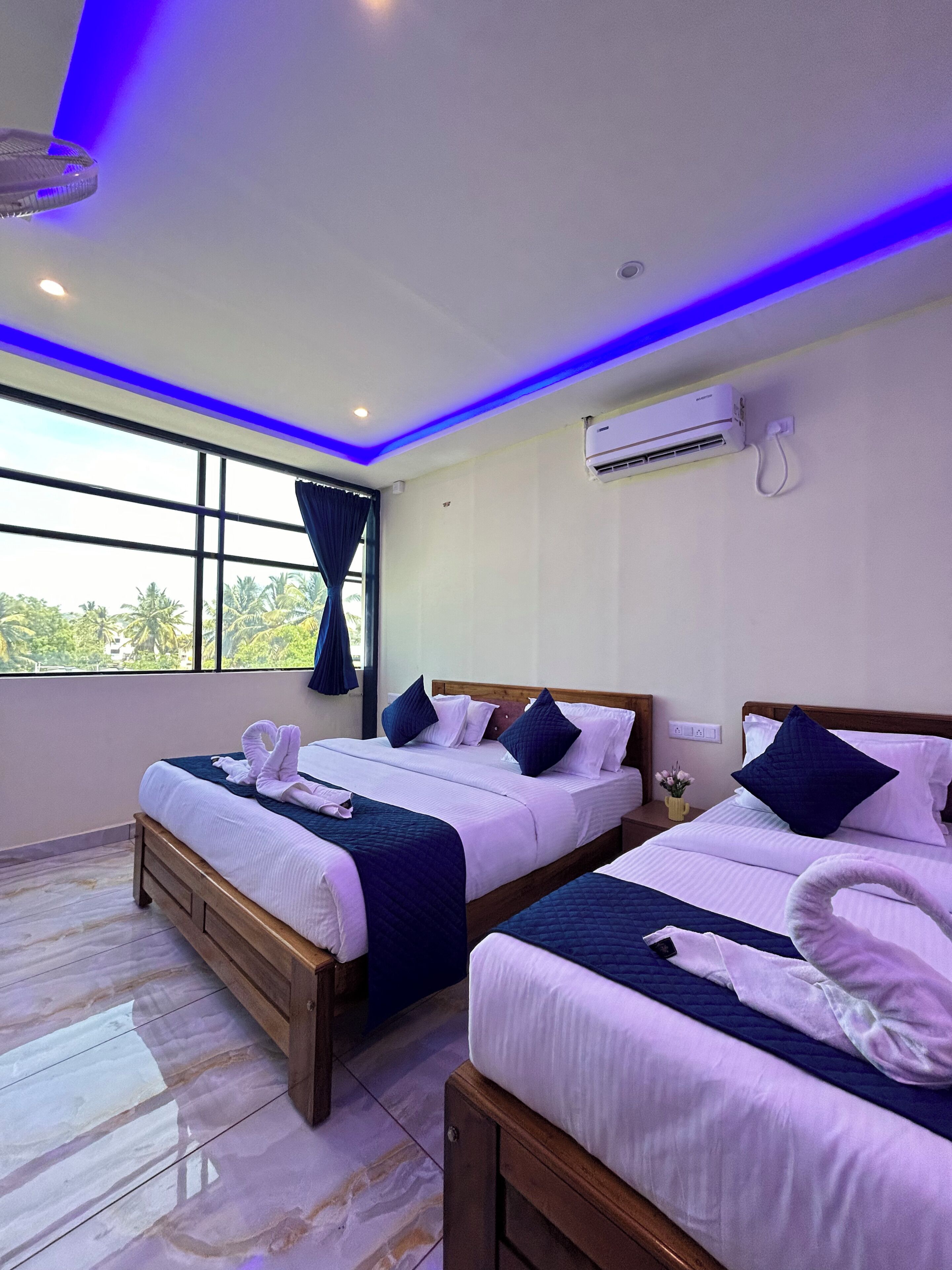 Family Studio Suite, City View