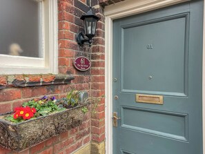 Exterior detail - The Old School House (Scarborough)