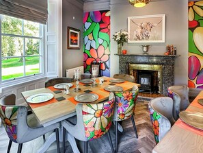 Dining - 11 bedroom accommodation in Broughton-in-Furness (Broughton-in-Furness)