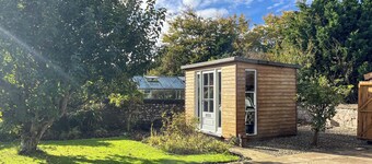 The Stable Room - UK51595