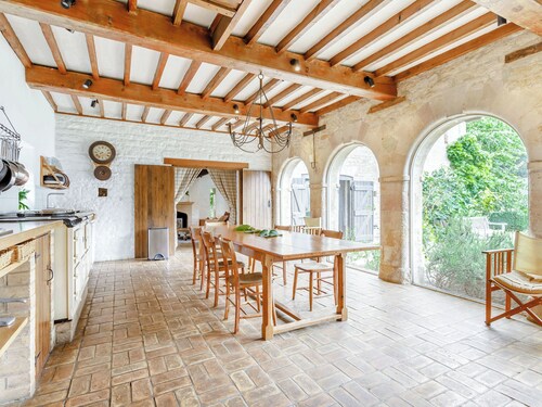 4 bedroom accommodation in Stamford, Lincolnshire