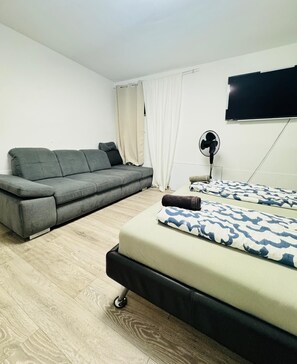 Rom – basic | Oppholdsområde