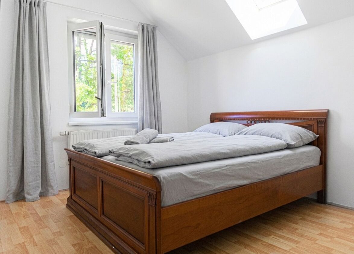 Basic Room | Iron/ironing board, free WiFi