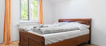 Cozy Room With Shared Garden Access
