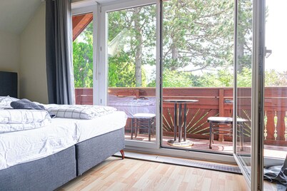 Cozy Room With Shared Garden Access