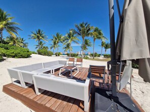 Property grounds - Beautiful PH in front of the Marina (Residencial La Amada)