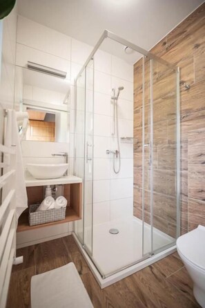 Shower, hair dryer, towels, soap - Alcest nad morzem (Rewal)