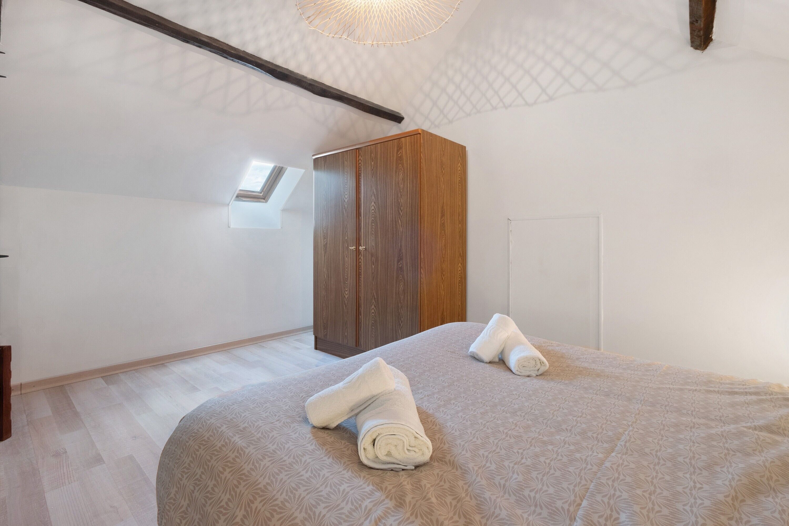 1 bedroom, iron/ironing board, bed sheets