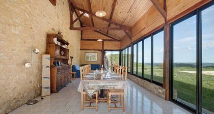 Gîte Prairie : maison de vacances avec piscine privée et jardin privatif