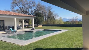 Pool - 4-bedroom villa, swimming pool, games room and cinema (Bédarrides)