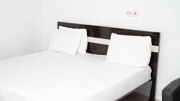 Habitación básica doble, balcón, vista a la bahía