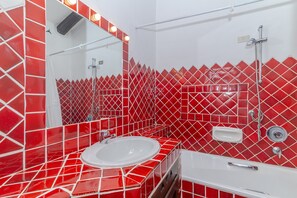 Shower, towels