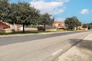 Exterior - Casa Maestrale – Sea View, Private Terrace & Air Conditioning (Paduledda)