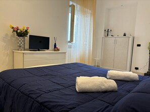 3 室のベッドルーム、アイロン / アイロン台、WiFi、ベッドシーツ