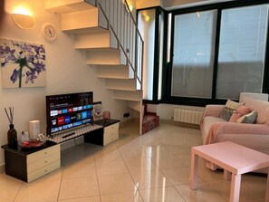 TV