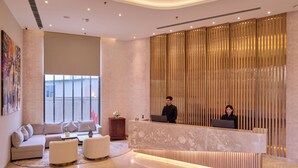 Quầy tiếp tân