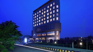 Mặt tiền nơi lưu trú