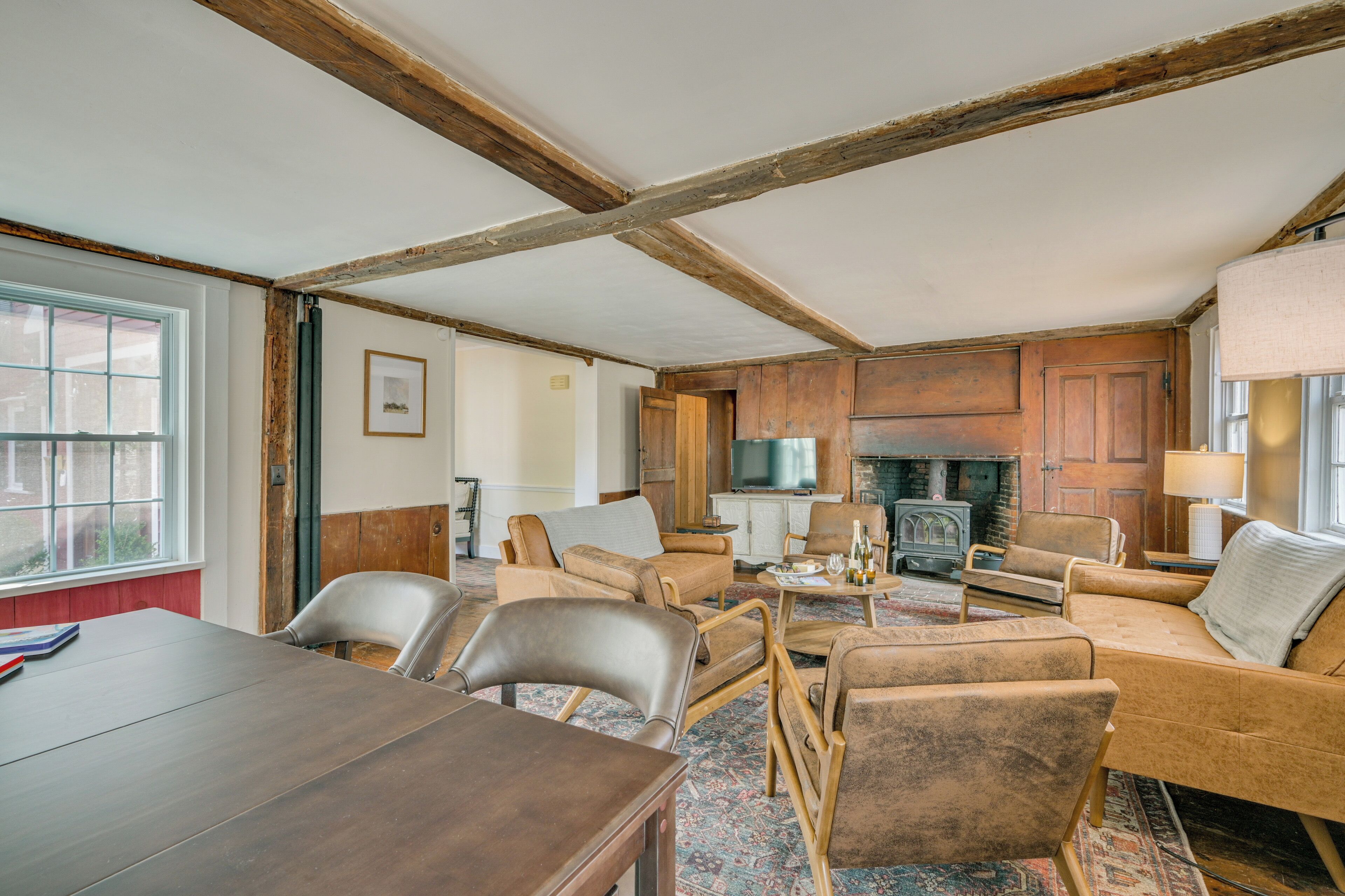 4 Mi To Noannet Pond: Pet-friendly Home W/ Yard - Dedham, MA