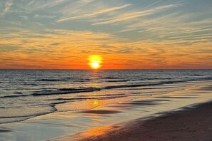 Una playa cerca