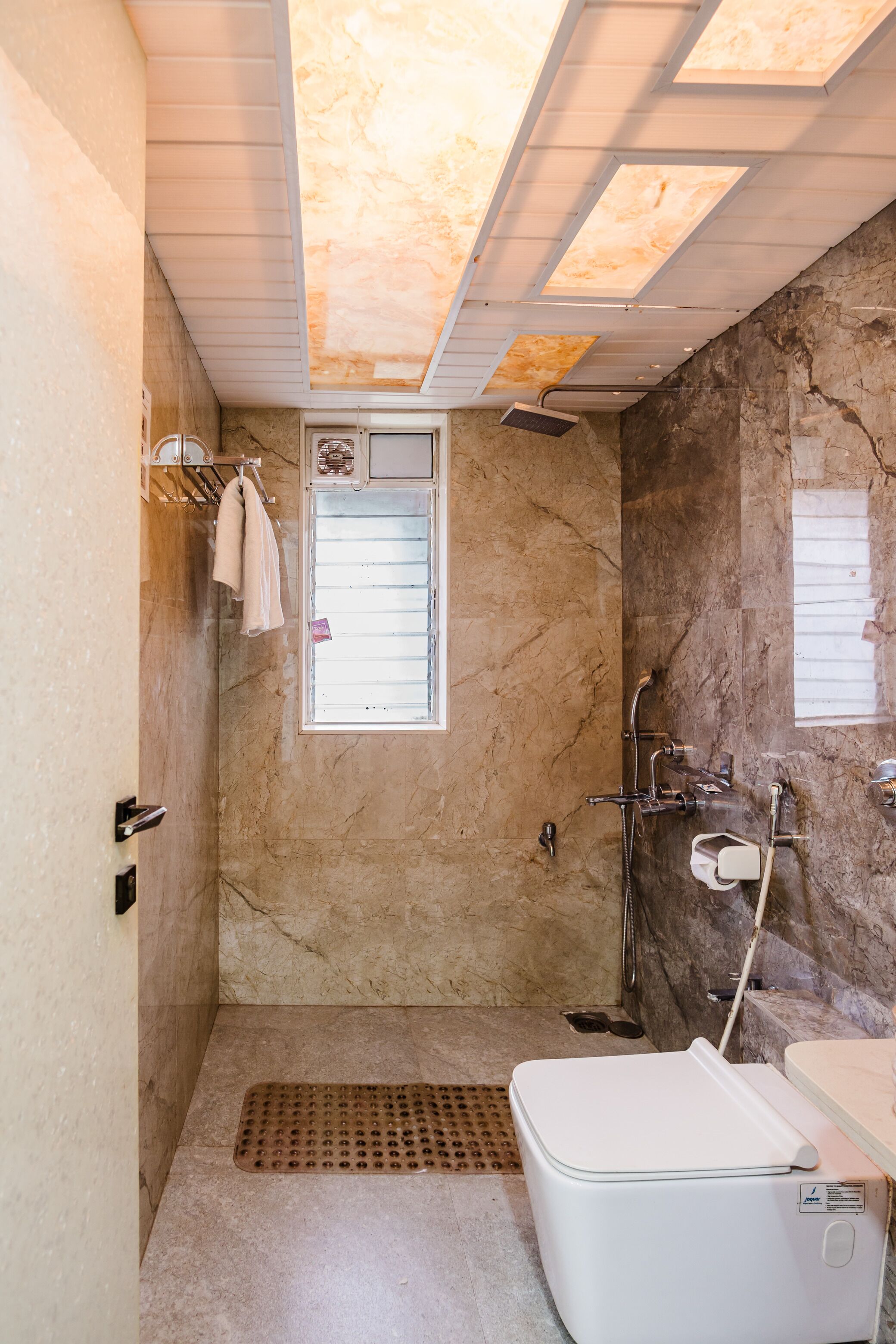 Deluxe Villa, Balcony, Garden View | Bathroom