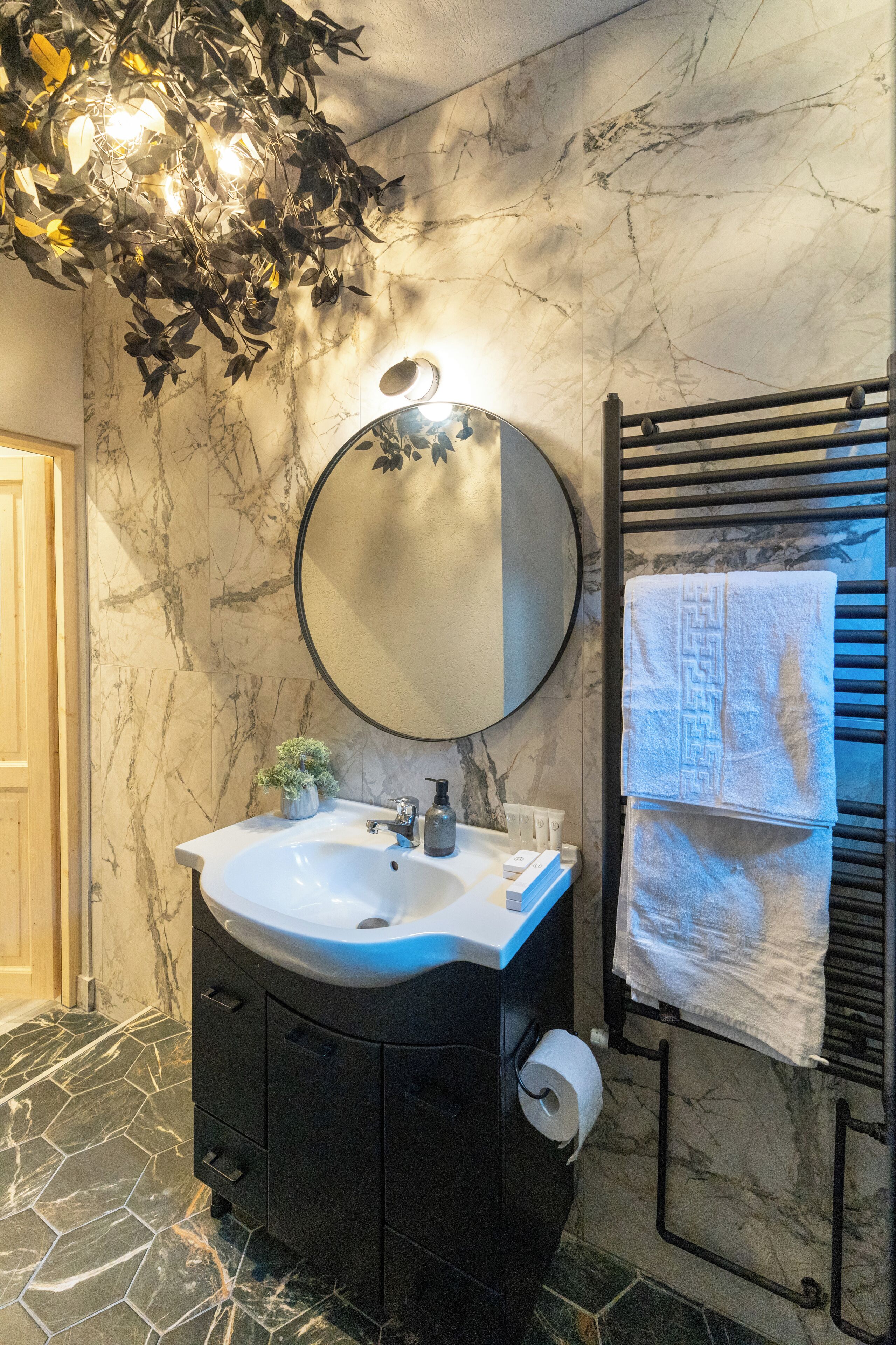 Apartment | Bathroom