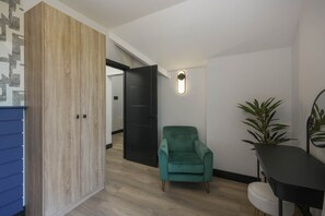 Interior - The Sixty | Stylish 2BDR Apt with Secure Parking (Cardiff)
