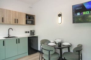 Fridge, microwave, stovetop, coffee/tea maker - The Sixty | Stylish 2BDR Apt with Secure Parking (Cardiff)