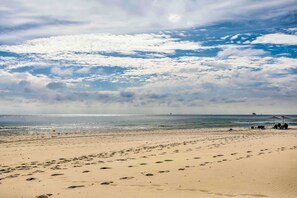 Nær stranden