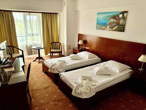 Chambre avec lits jumeaux, vue ville