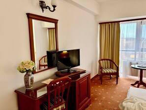 Twin Room, City View | Interior - Hotel Emma West Craiova (Craiova)