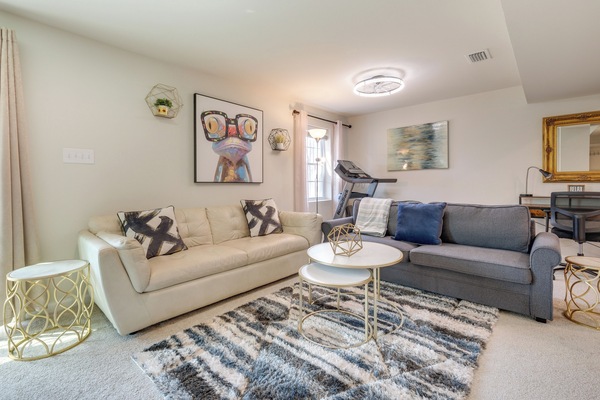Midlothian Vacation Rental | 1BR | 1BA | 3,596 Sq Ft