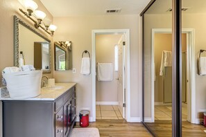 Hair dryer, towels - Outdoor Oasis w/ Valley Views: Temecula Escape (Temecula)