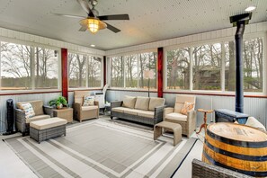 Interior - Bring Your Boat! Waterfront Stay on Tims Ford Lake (Estill Springs)
