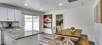 Explore Gila Valley & EAC! Modern Thatcher Home