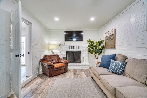 Explore Gila Valley & EAC! Modern Thatcher Home