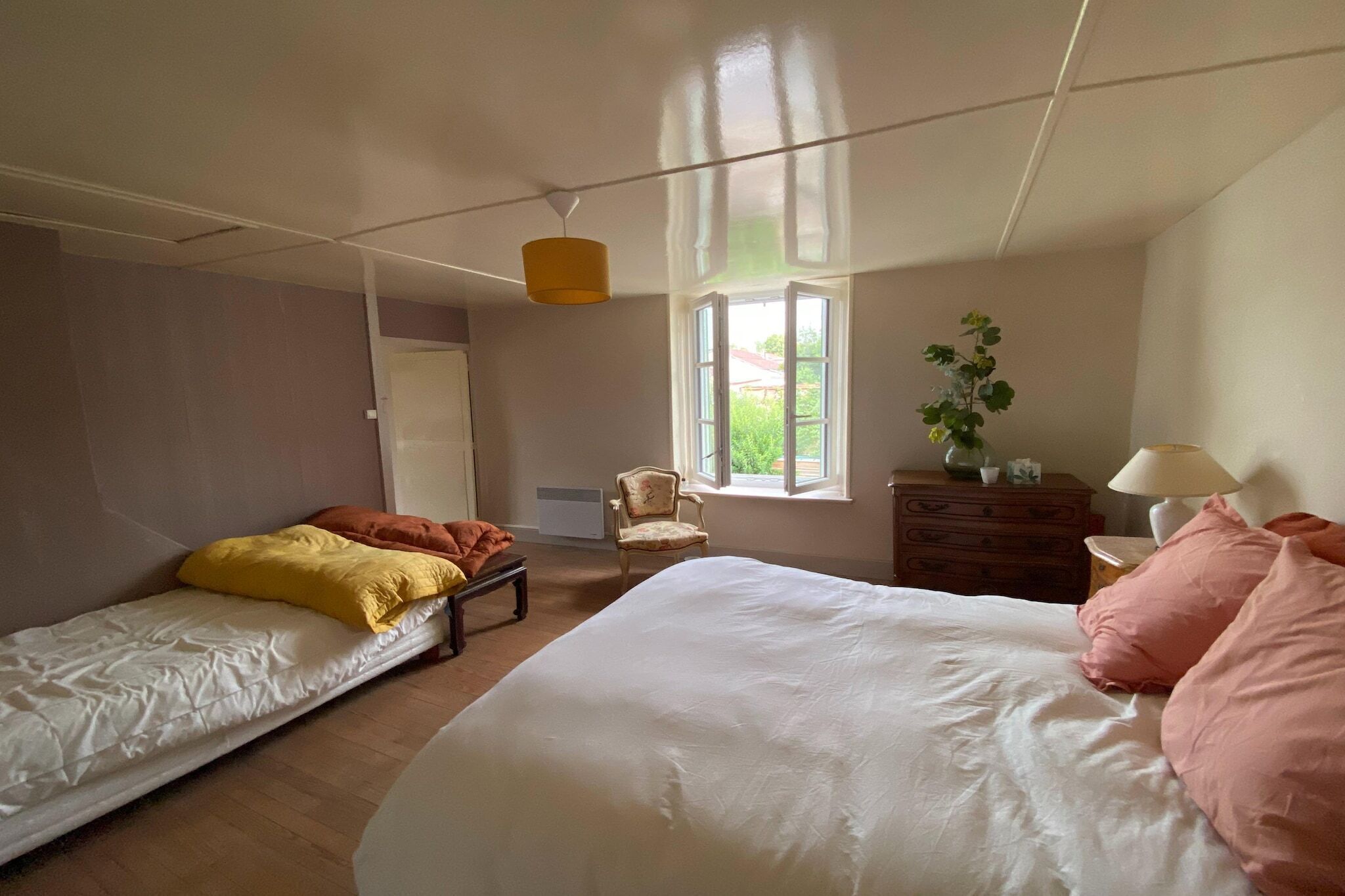 2 bedrooms