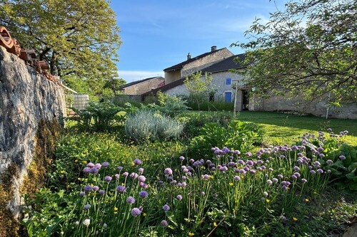 Charmantes und komfortables Ferienhaus in Melay