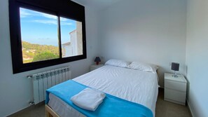 4 habitaciones, wifi y ropa de cama 