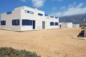 Exterior - Apartmento Calima 3 by Escape Home (La Graciosa)