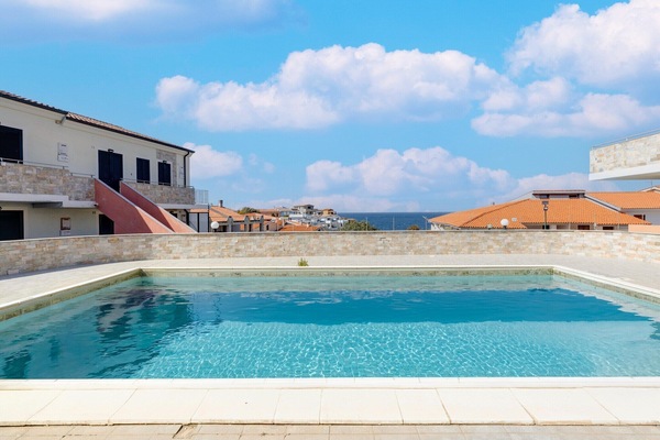 Holiday Home Swimming Pool